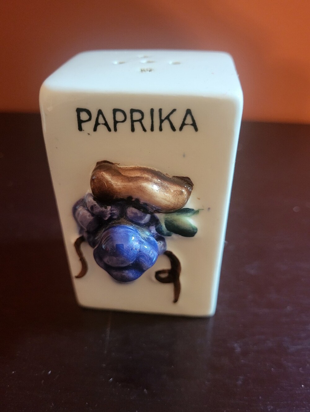 Vintage 1940s Spice Shaker/ Paprika